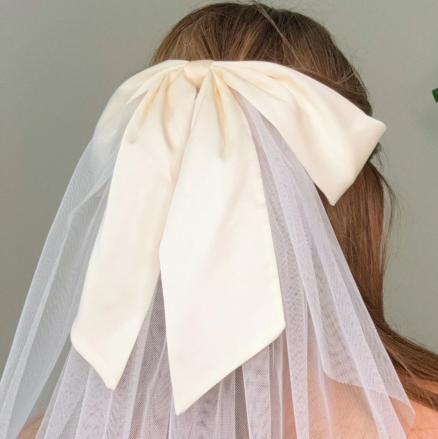 Elegant Veil Satin Bow Clip